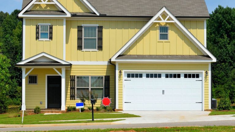 how to manually open garage door